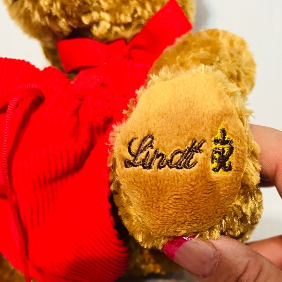 Lindt Plush Bear with Red Gift Holder Sack - Picture 6 of 9